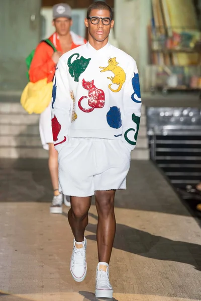 Look 12